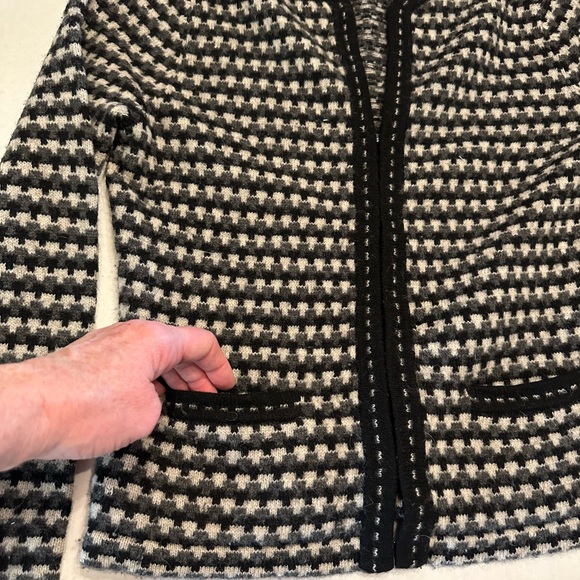 Sarah Spencer Lambs Wool Long Sleeve Sweater Cardigan Size Small - Picture 5 of 8